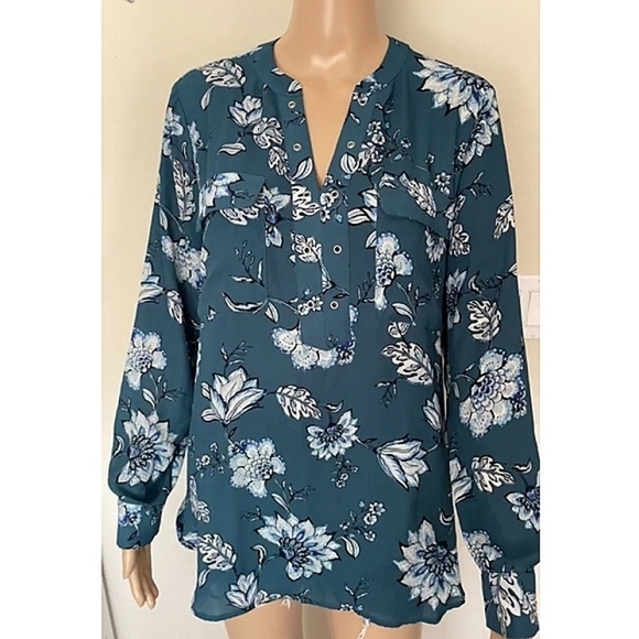 [A.N.A.] Floral Top Size XLP - Picture 4 of 7